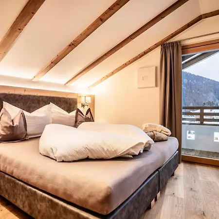 Luxury Plazola Aparthotel